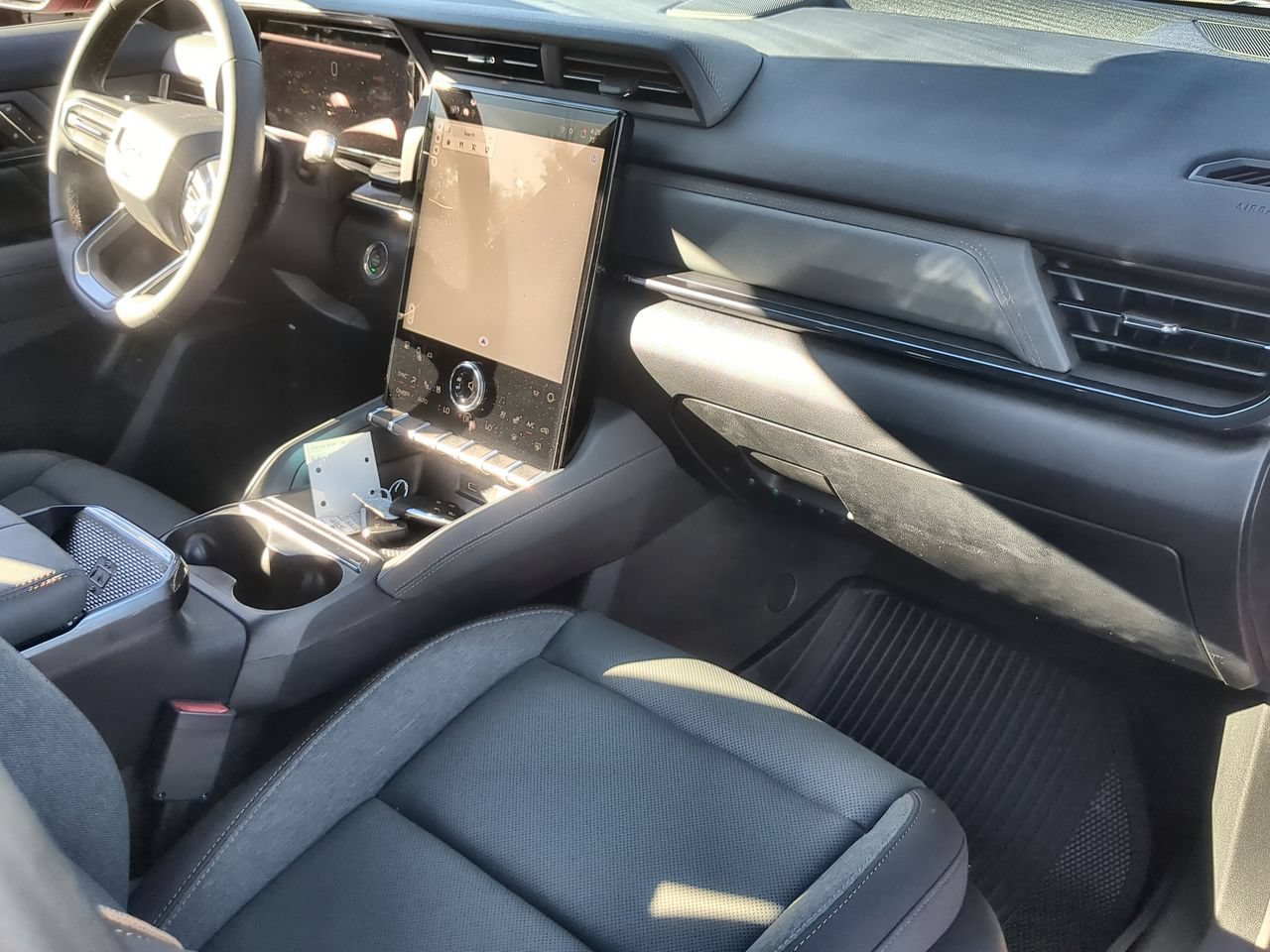 New 2026 GMC Terrain AT4 w/ Convenience Package III AWD/4WD image 28