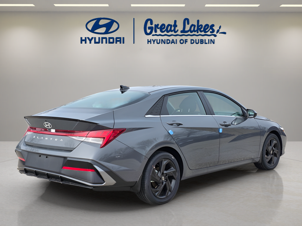 New 2026 Hyundai Elantra SEL Sport Premium FWD image 5
