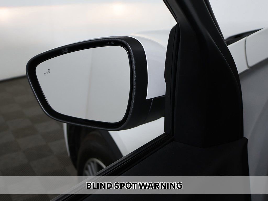 Used 2022 Ford Escape SEL w/ Technology Package image 4