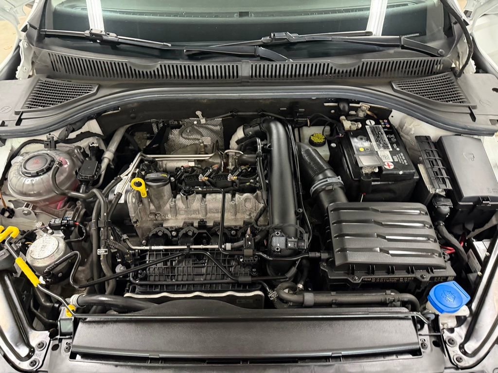 Used 2019 Volkswagen Jetta SE w/ Cold Weather Package image 37