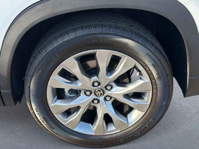 Used 2026 Toyota Grand Highlander FWD image 10