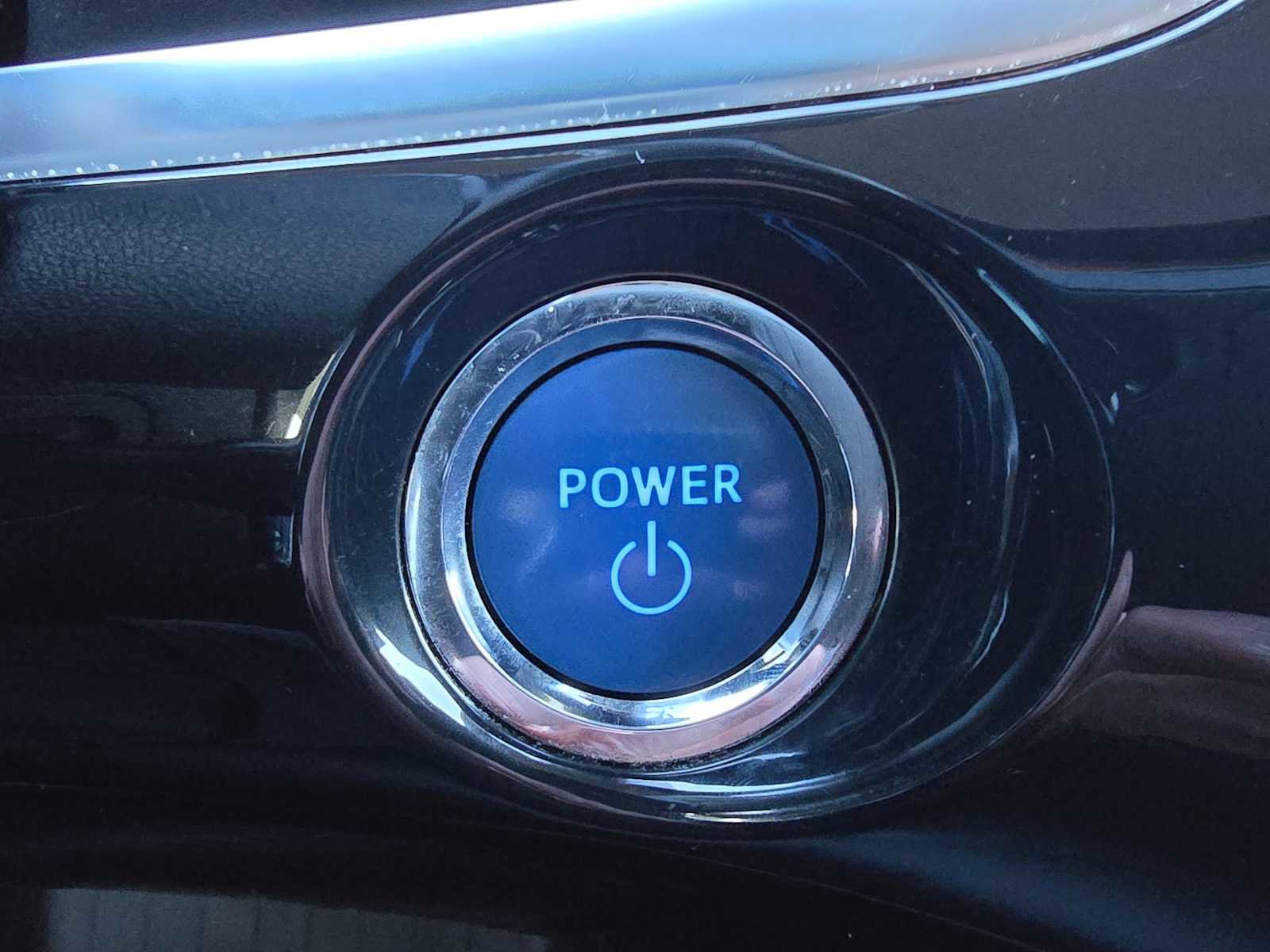 Used 2020 Toyota Prius Prime XLE image 32