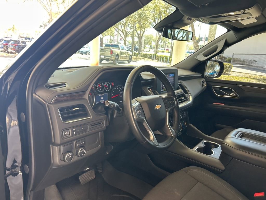 Used 2023 Chevrolet Suburban LS image 6