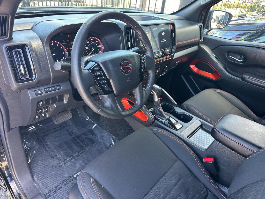 Used 2025 Nissan Frontier PRO-4X w/ Interior Protection Package image 16
