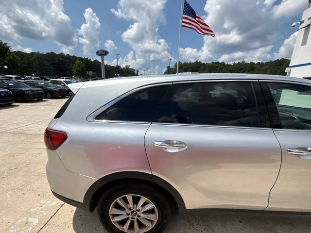 Used 2019 Kia Sorento L FWD image 12