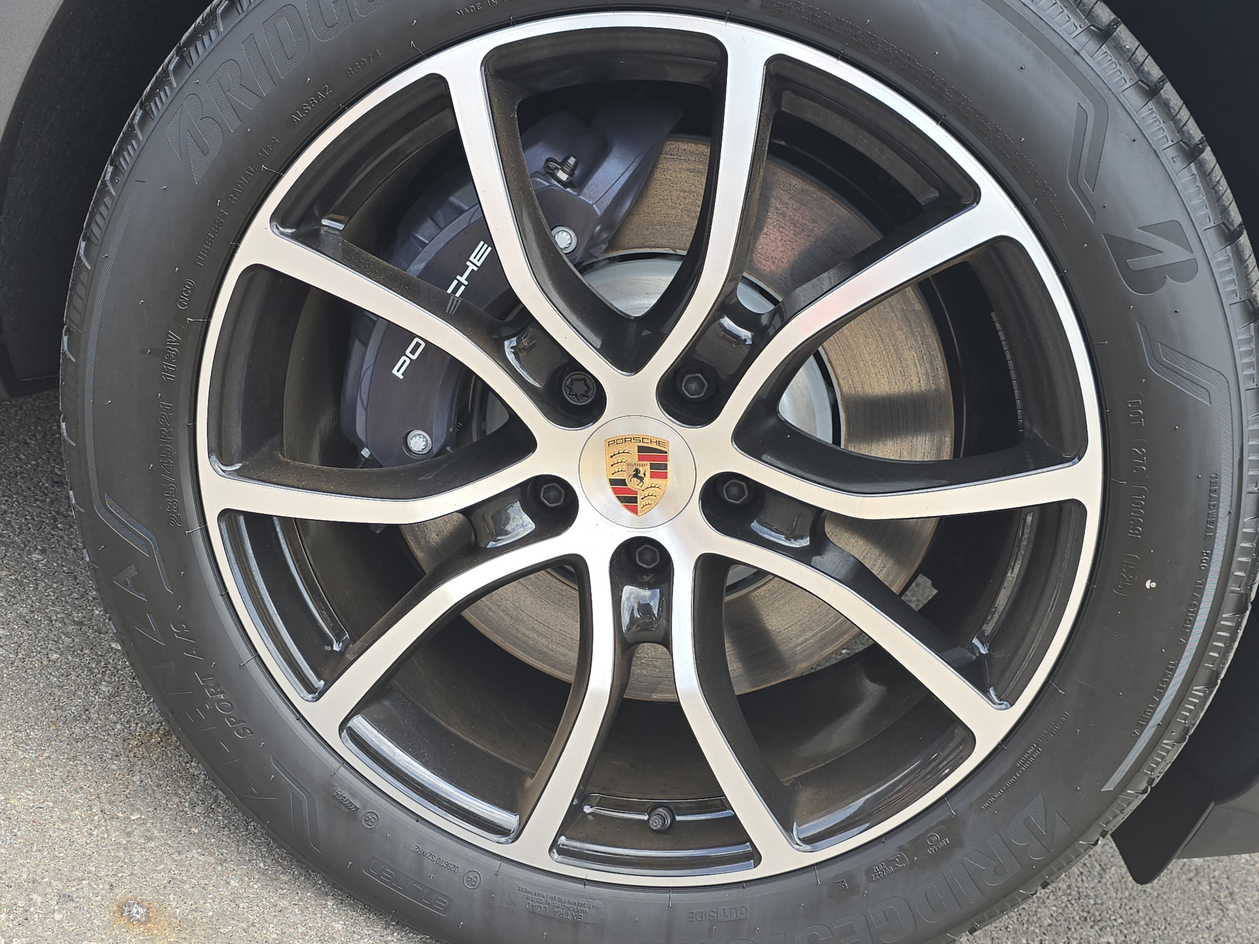 New 2025 Porsche Cayenne E-Hybrid image 12