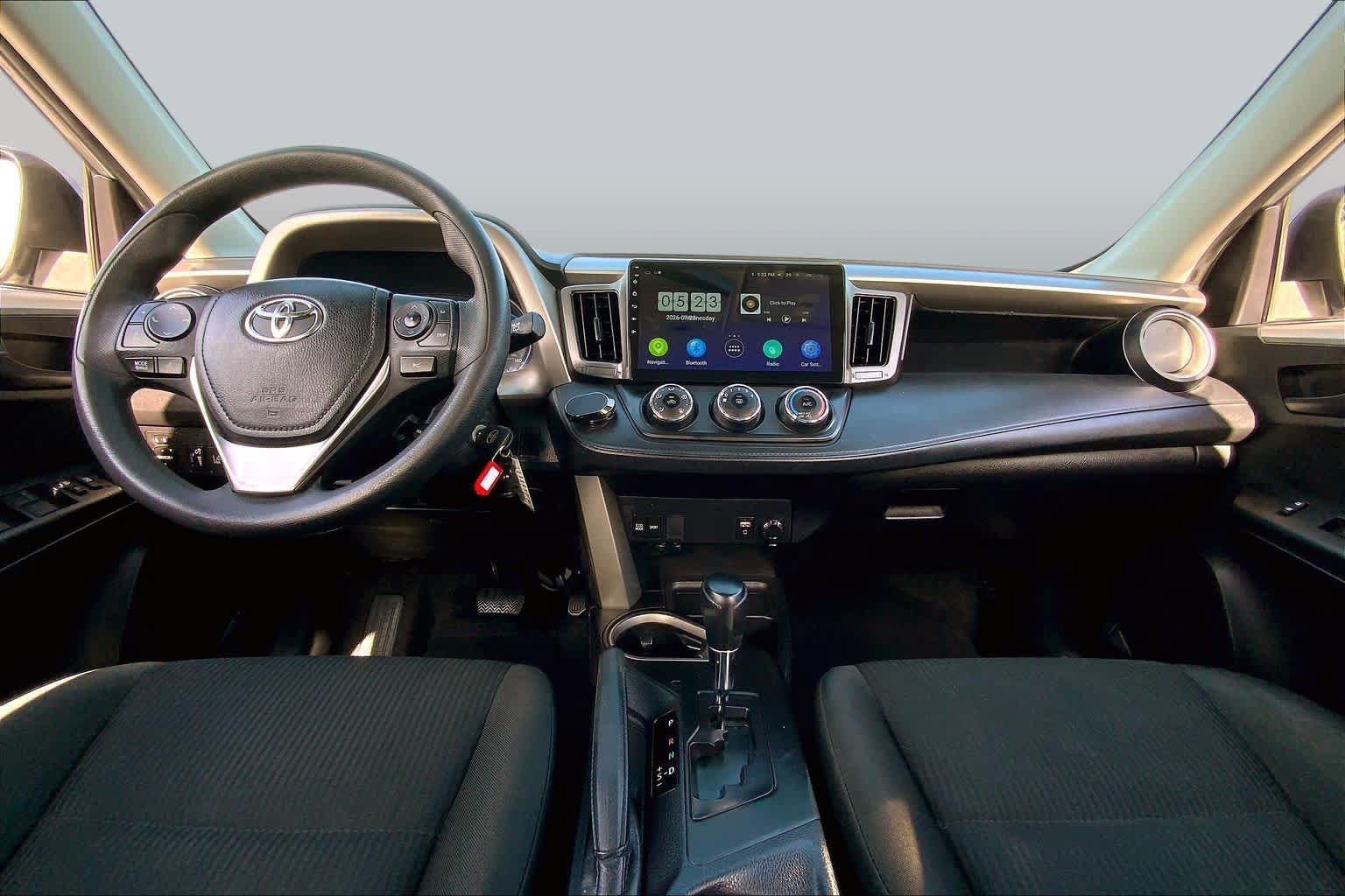 Used 2017 Toyota RAV4 LE FWD image 15