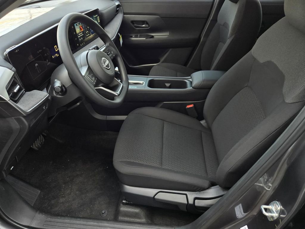 New 2026 Nissan Kicks S image 18