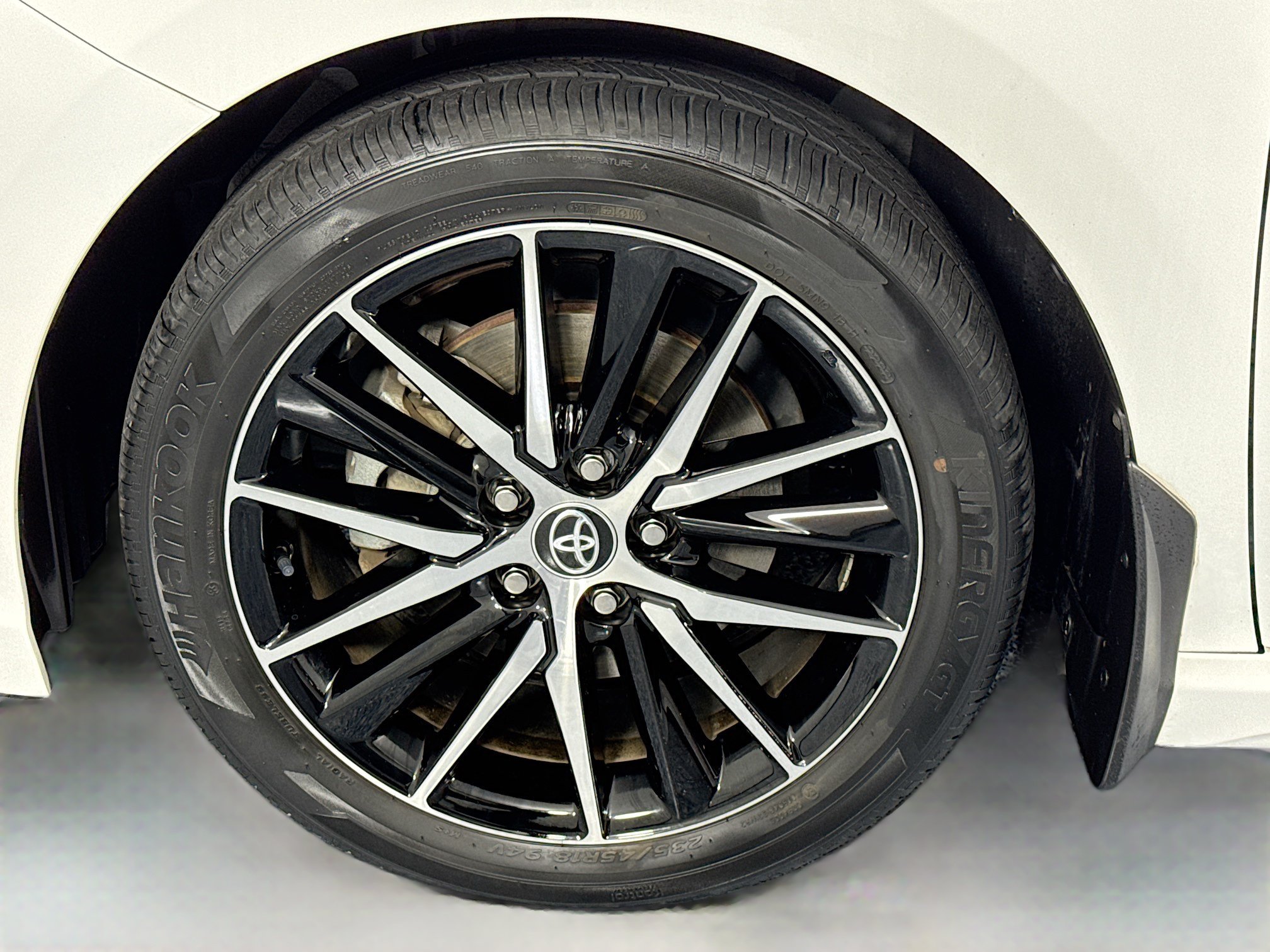 Used 2023 Toyota Camry SE AWD/4WD image 29