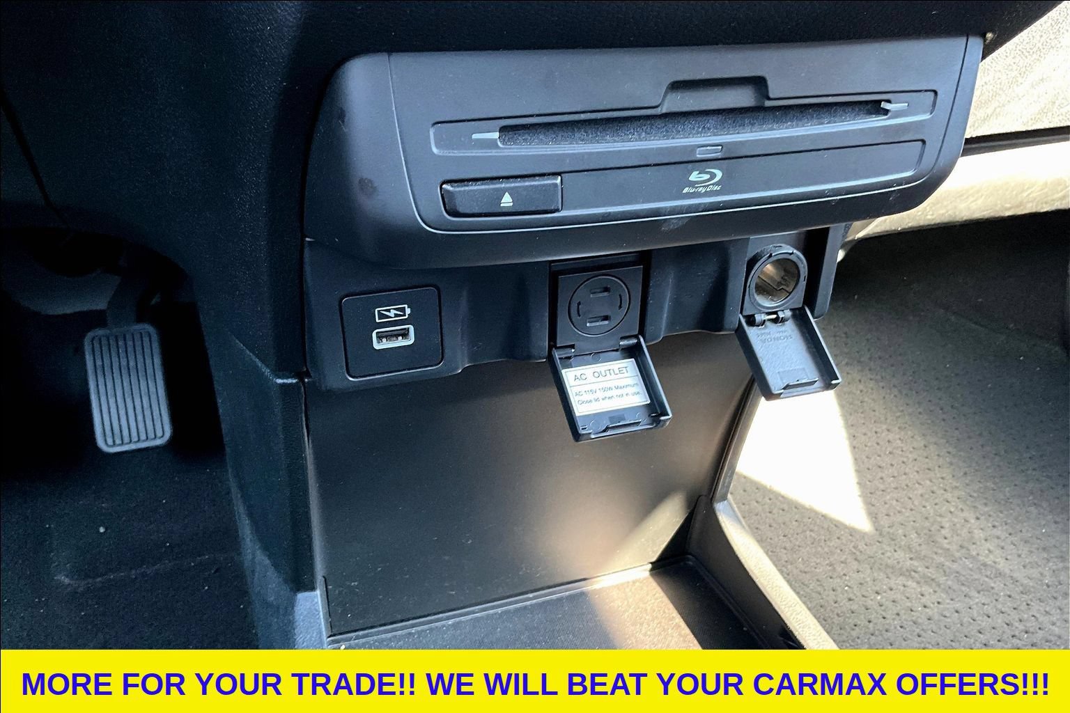 Used 2023 Honda Odyssey Elite image 11