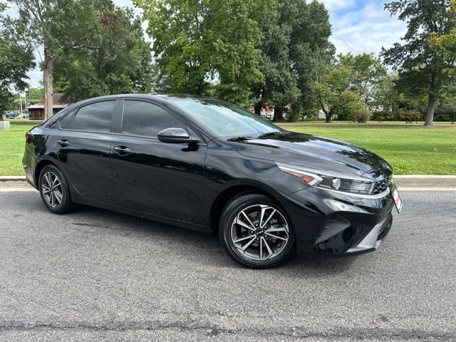Certified 2024 Kia Forte LXS FWD image 2