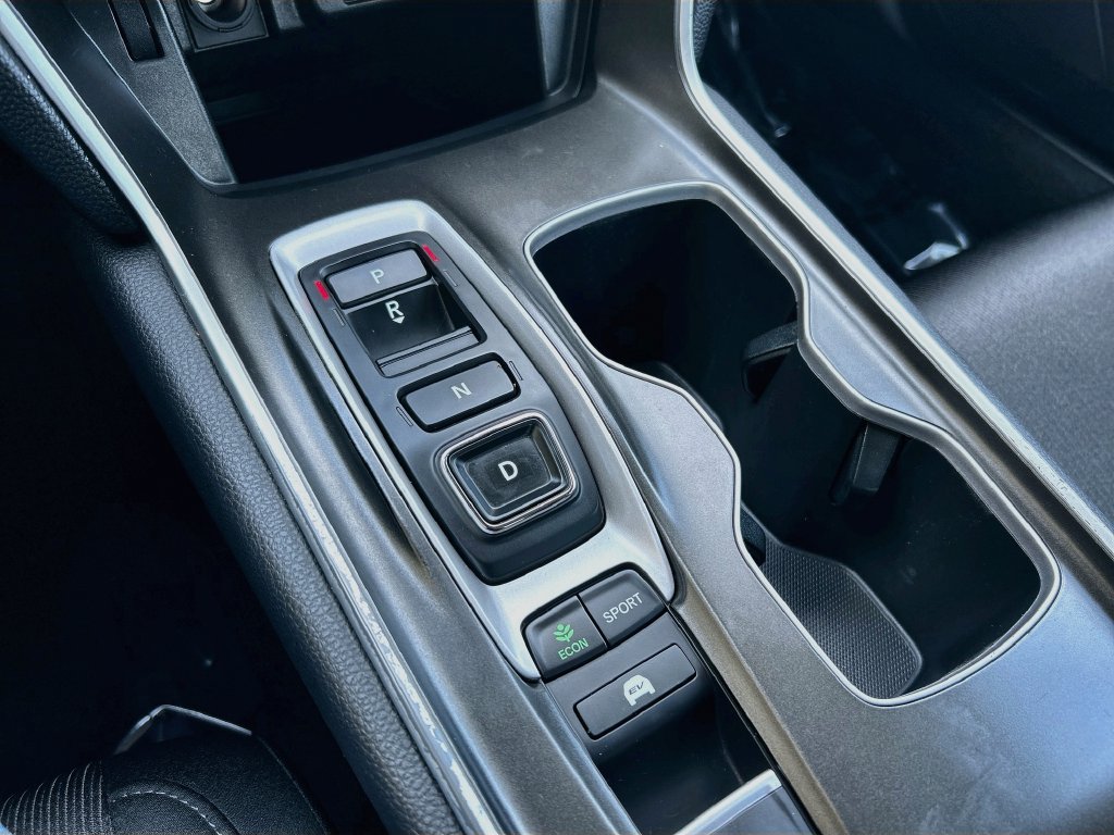 Used 2020 Honda Accord Hybrid image 16