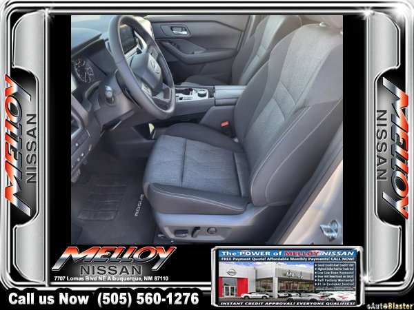 Used 2025 Nissan Rogue SV image 9