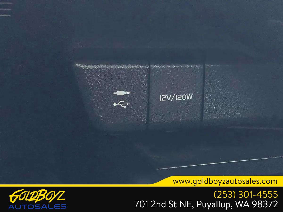 Used 2018 Toyota Camry XSE image 30