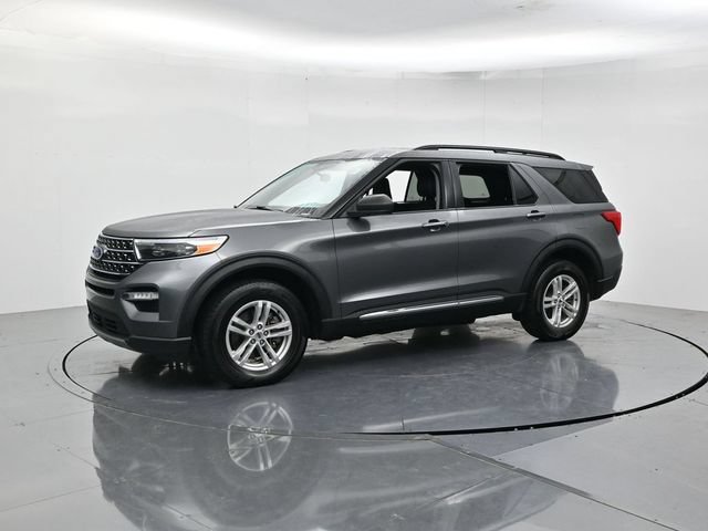 Certified 2024 Ford Explorer XLT w/ Equipment Group 202A AWD/4WD image 6