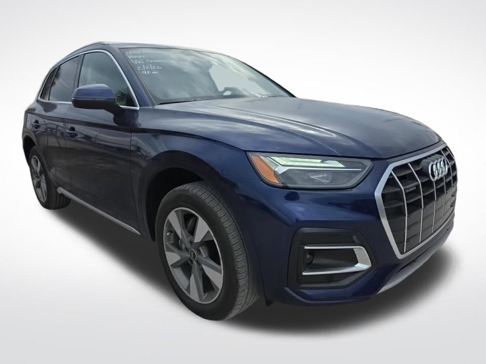 Used 2023 Audi Q5 2.0T Premium w/ Convenience Package image 2