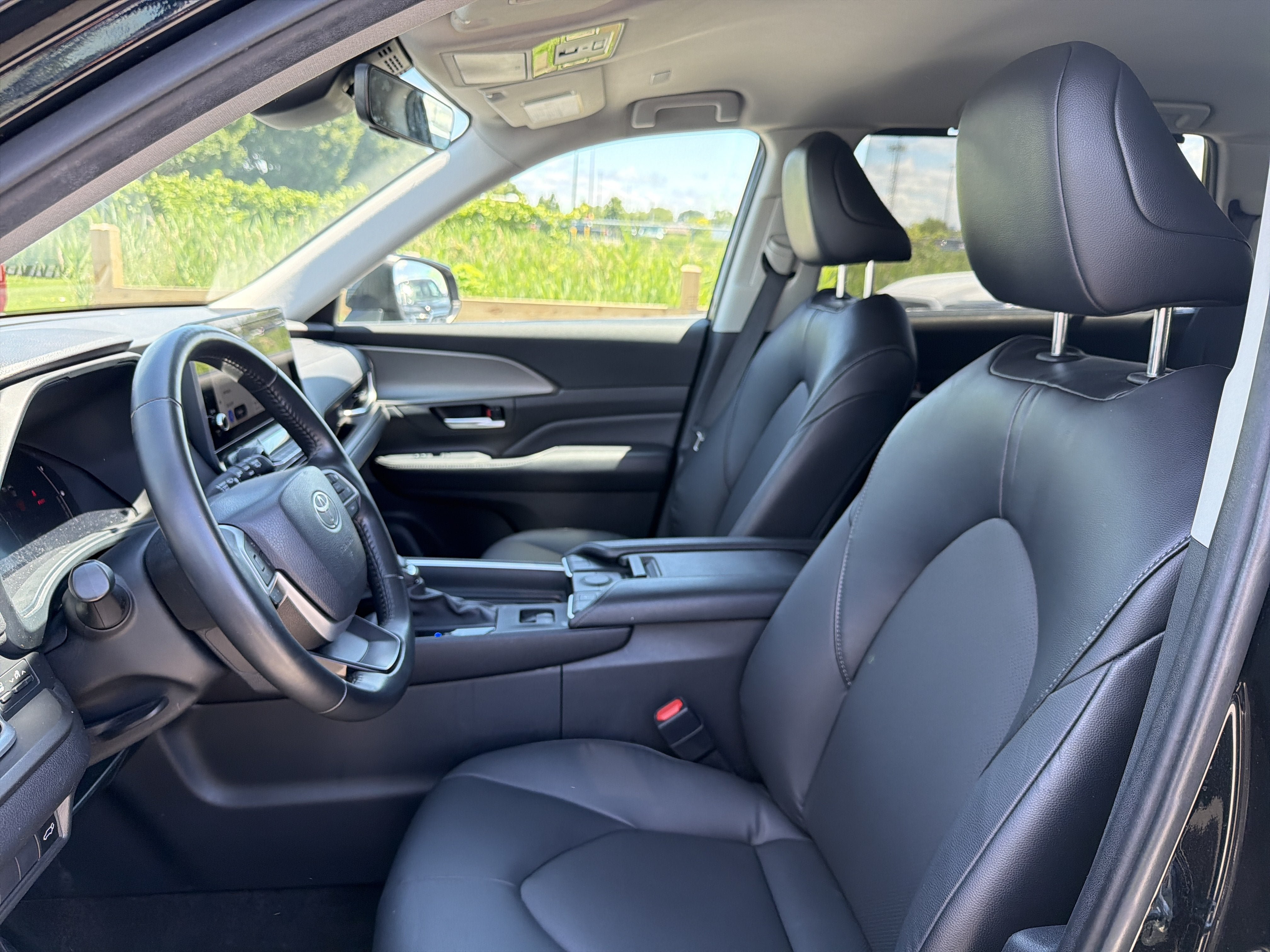 Certified 2024 Toyota Grand Highlander AWD image 10