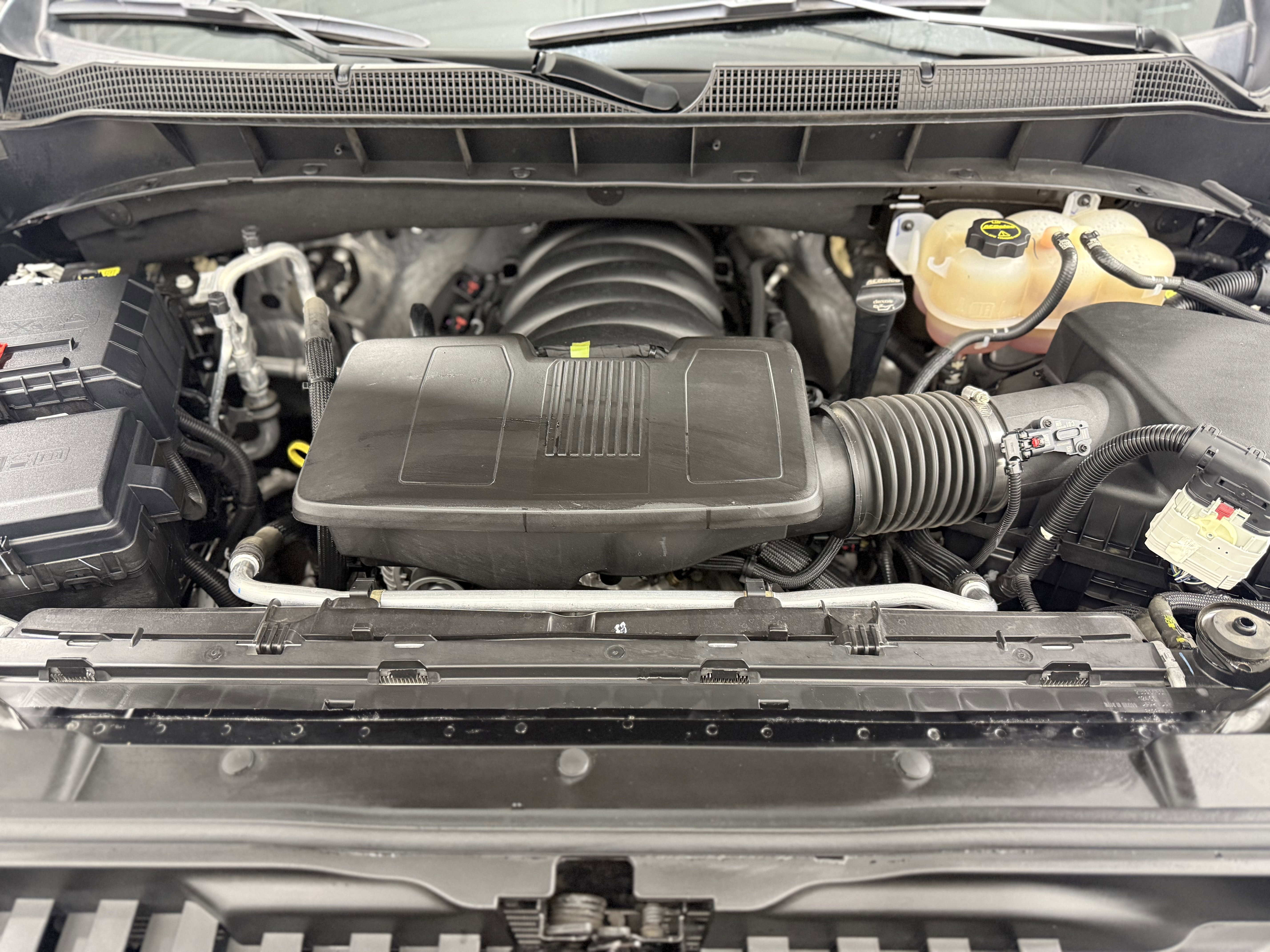 Certified 2024 Chevrolet Silverado 1500 High Country w/ Technology Package image 30