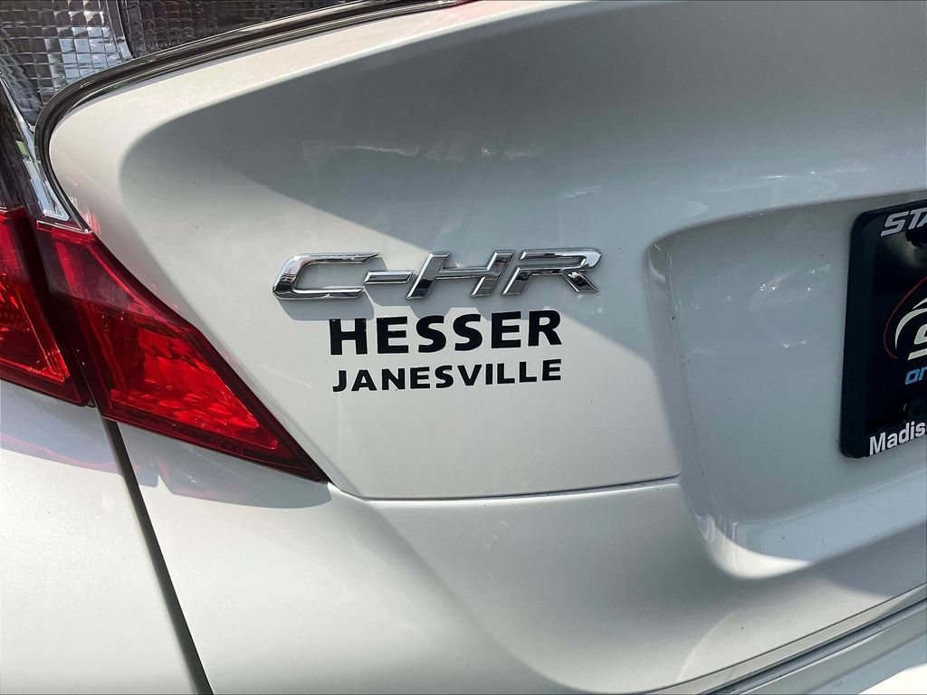 Used 2018 Toyota C-HR XLE FWD image 23