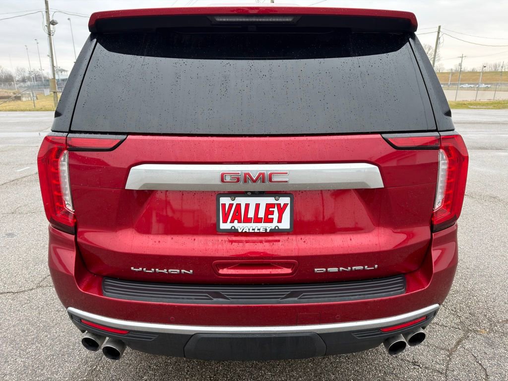 Used 2023 GMC Yukon XL Denali w/ Denali Reserve Package image 13