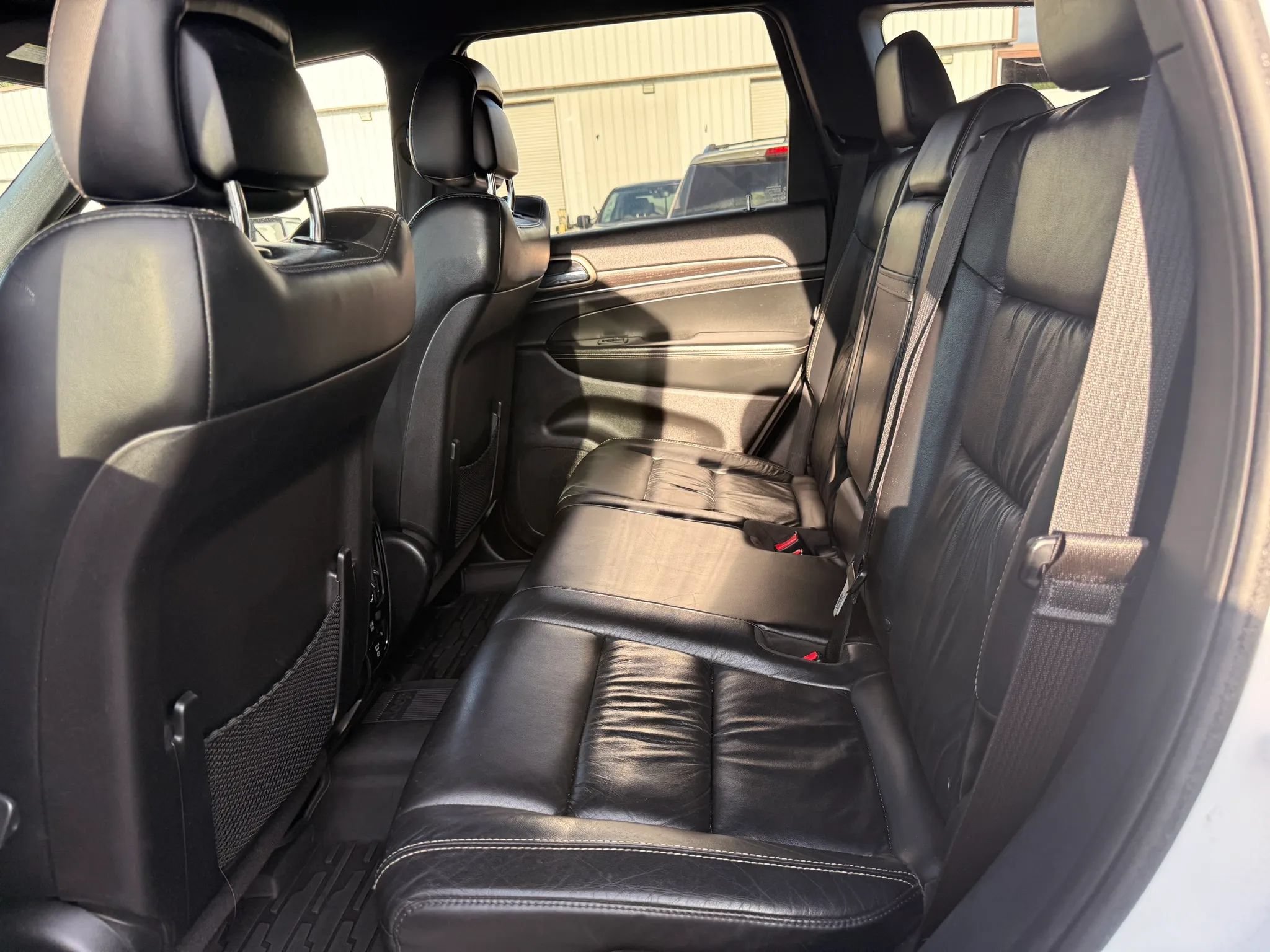Used 2015 Jeep Grand Cherokee Limited AWD/4WD image 21