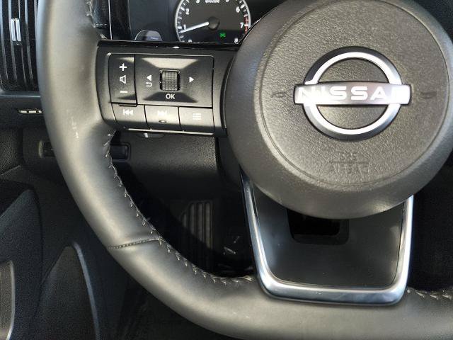 Certified 2023 Nissan Pathfinder SL FWD image 27