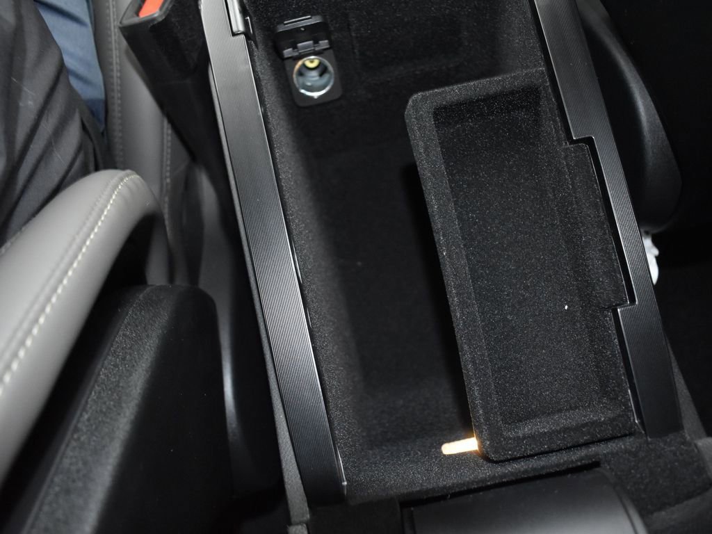 New 2025 Lincoln Corsair Reserve image 19