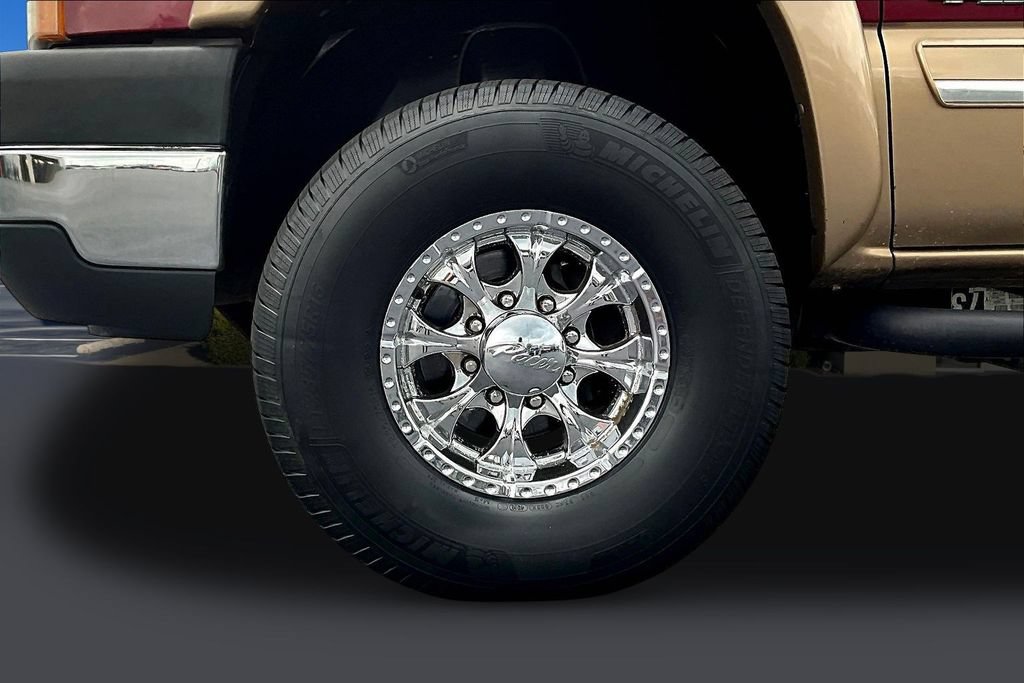 Used 2004 Chevrolet Silverado 2500 LT w/ Skid Plate Package AWD/4WD image 36