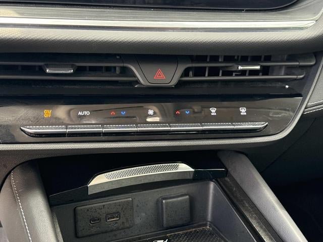 Used 2025 Buick Envision Preferred AWD/4WD image 21