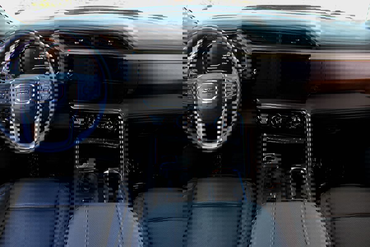 Used 2024 GMC Sierra 1500 Denali w/ Denali Reserve Package image 12