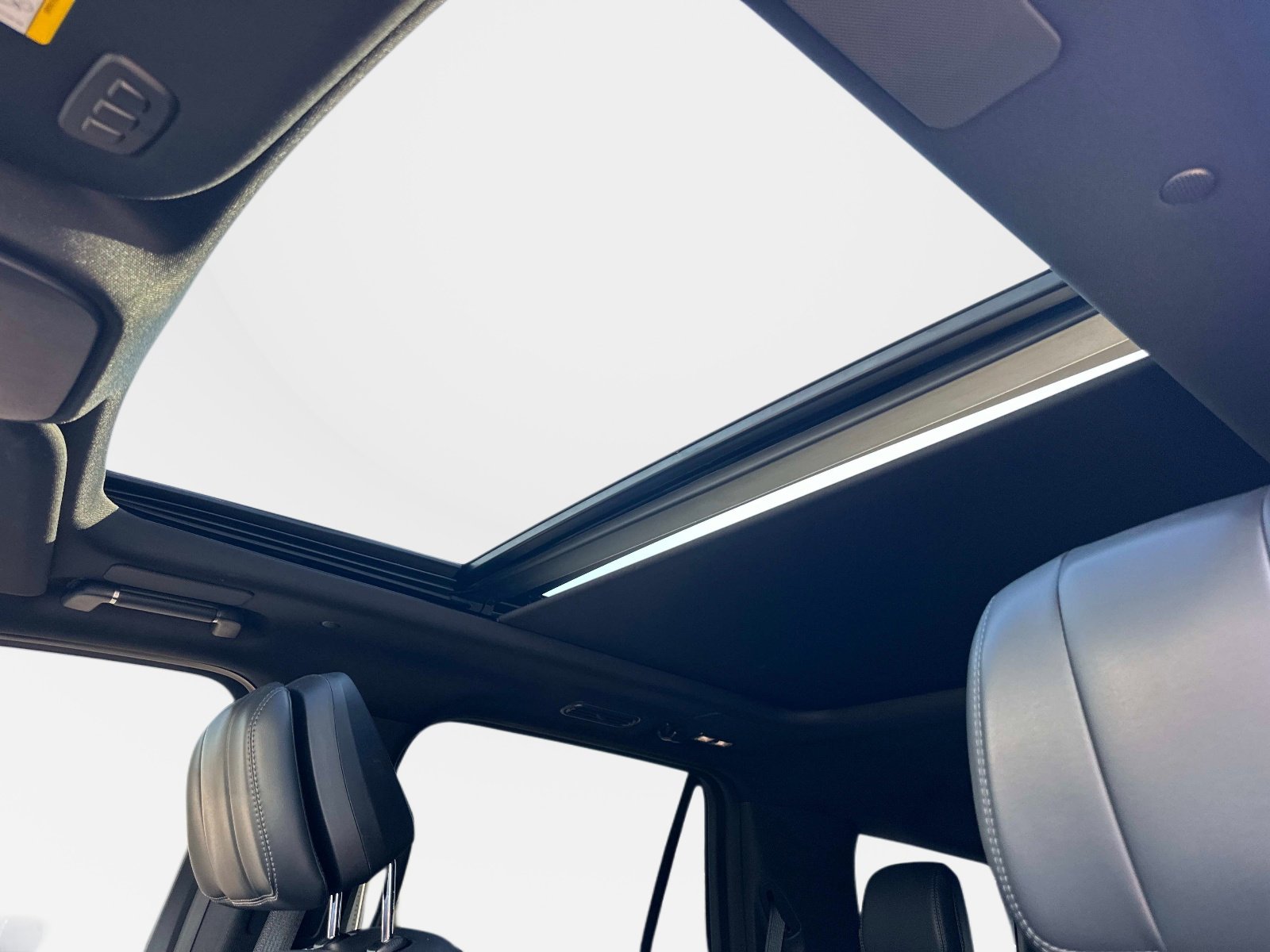 Used 2025 Lincoln Navigator Reserve w/ Jet Appearance Package image 23