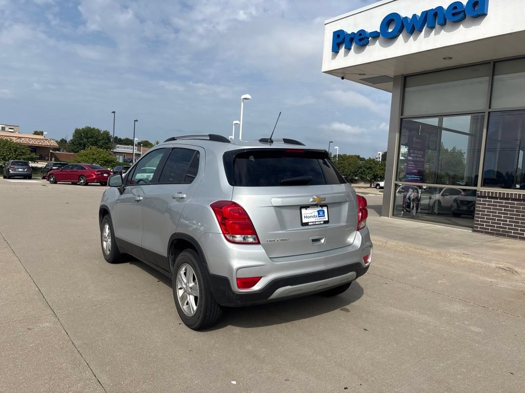 Used 2022 Chevrolet Trax LT w/ LT Convenience Package AWD/4WD image 7
