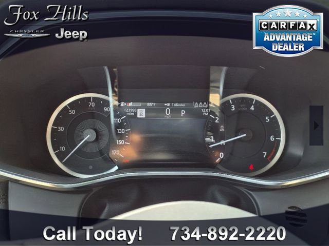 Used 2022 Jaguar F-PACE S image 19