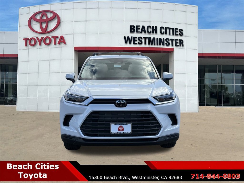 New 2026 Toyota Grand Highlander LE image 4