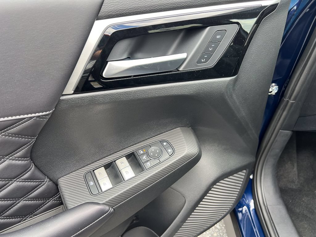 New 2025 Mitsubishi Outlander SEL AWD/4WD image 18
