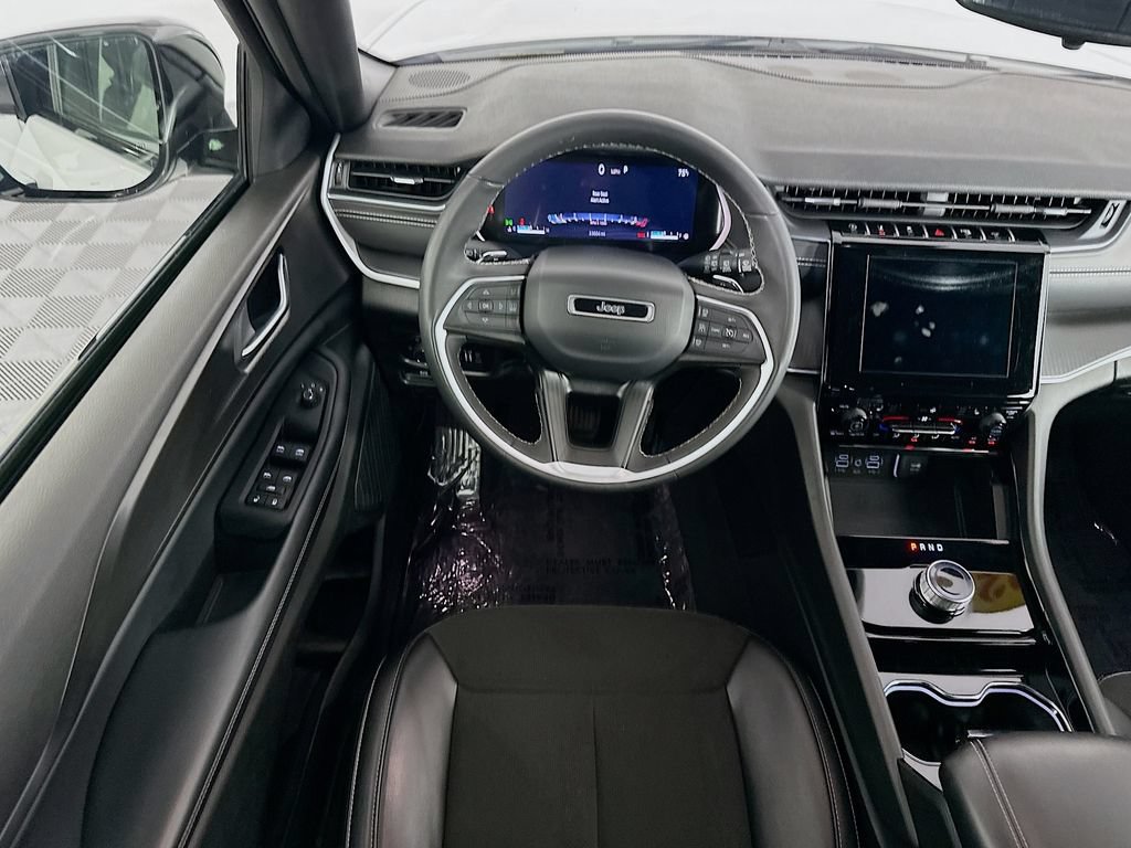 Certified 2023 Jeep Grand Cherokee Altitude AWD/4WD image 32