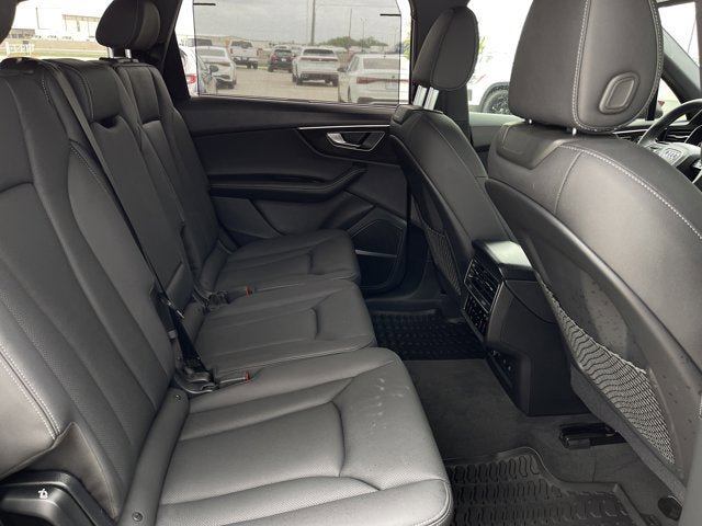 Used 2025 Audi Q7 3.0T Premium Plus AWD/4WD image 29