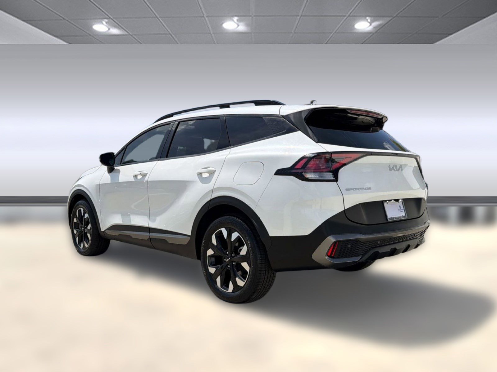 Used 2023 Kia Sportage X-Line image 3