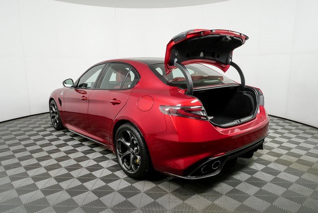 New 2024 Alfa Romeo Giulia Quadrifoglio image 31