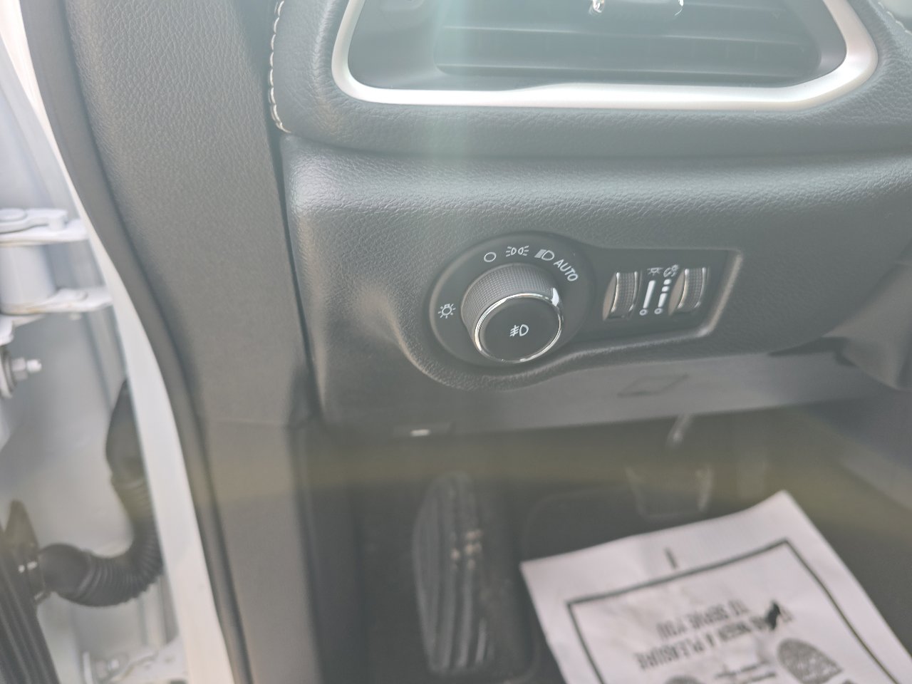 Used 2023 Chrysler Pacifica Touring w/ S Appearance Package image 22