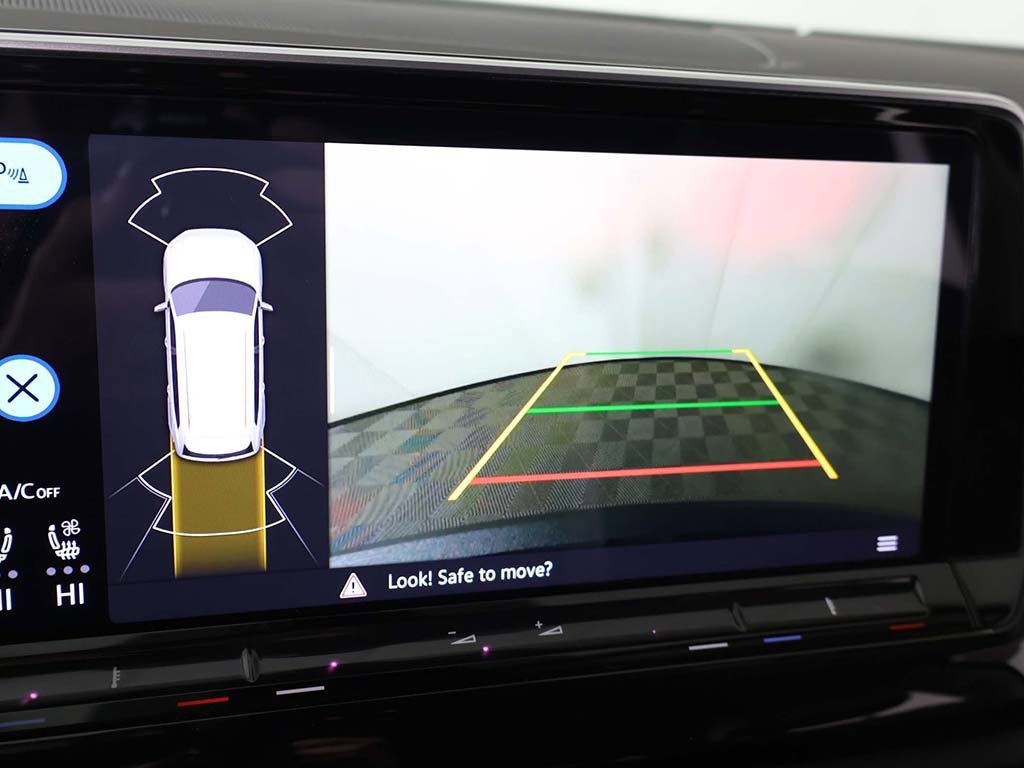 Used 2024 Volkswagen Atlas SE image 45