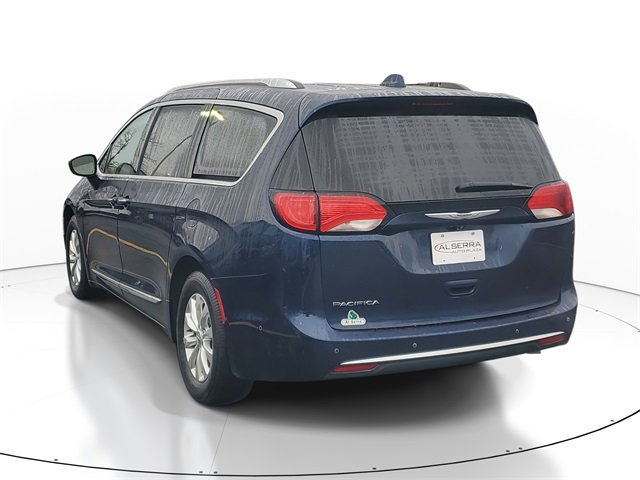 Used 2019 Chrysler Pacifica Touring-L w/ Advanced Safetytec Group image 3