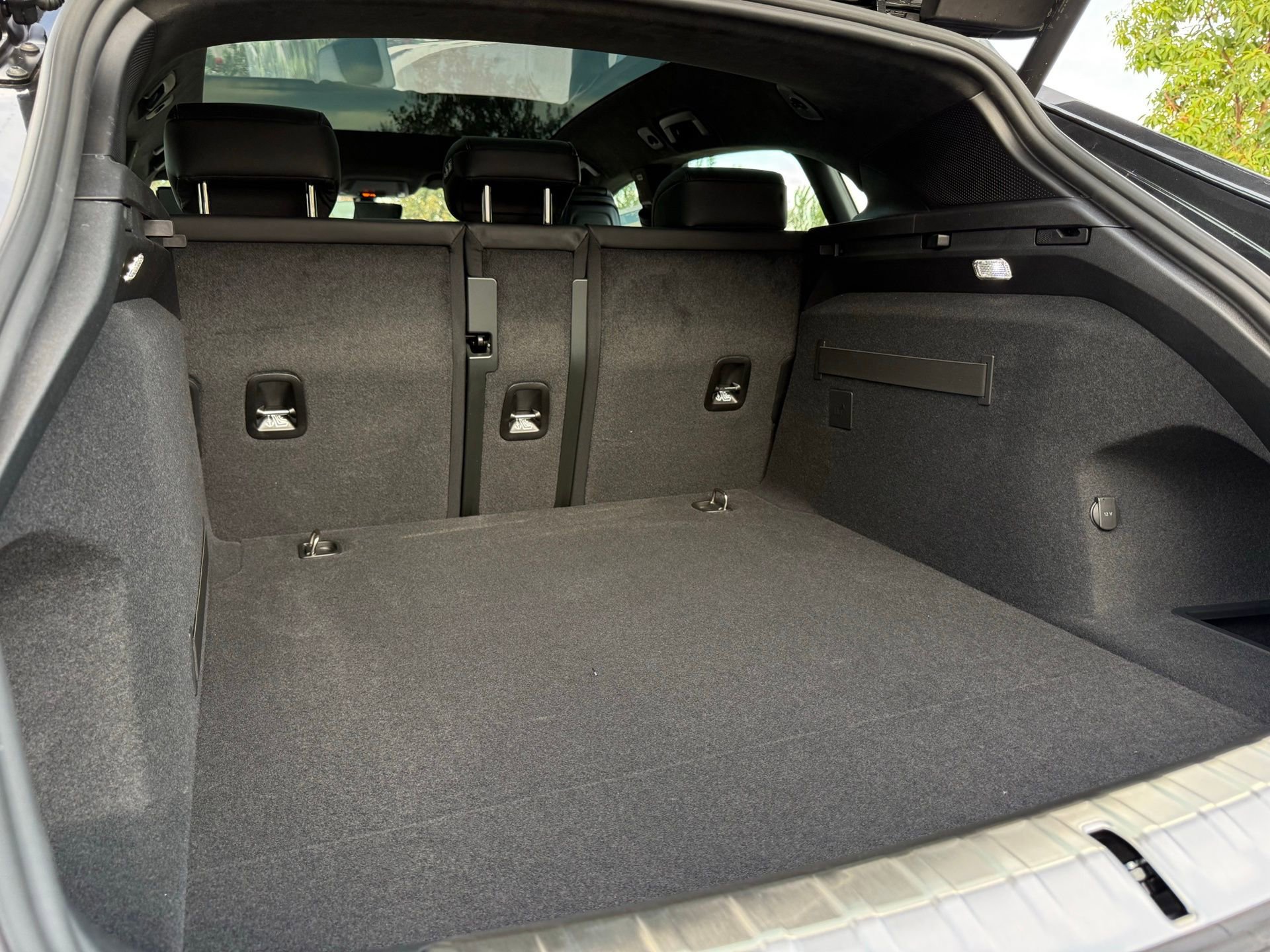 Used 2025 Porsche Taycan Turbo S image 35