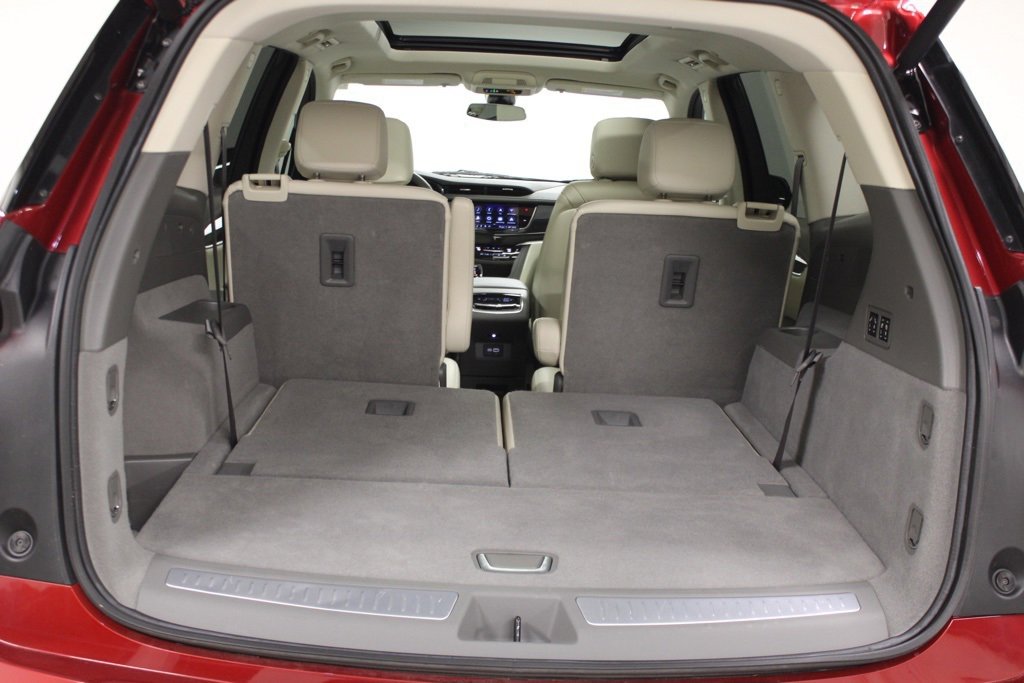 Used 2024 Cadillac XT6 Premium Luxury image 38