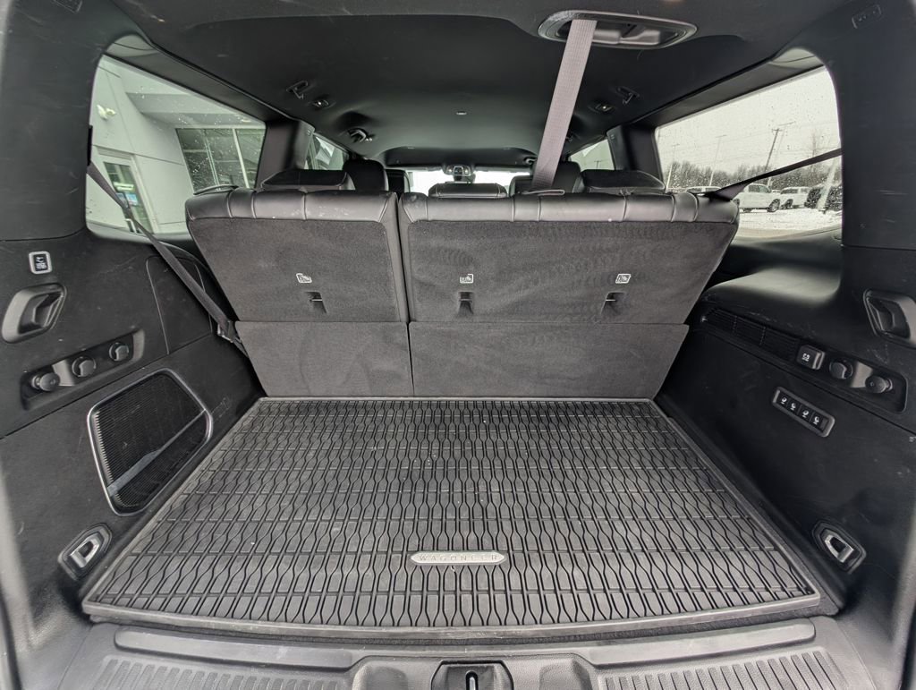 Used 2024 Jeep Wagoneer Series III image 11