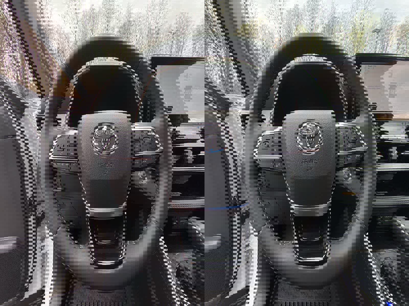 Certified 2025 Toyota Highlander Platinum image 26