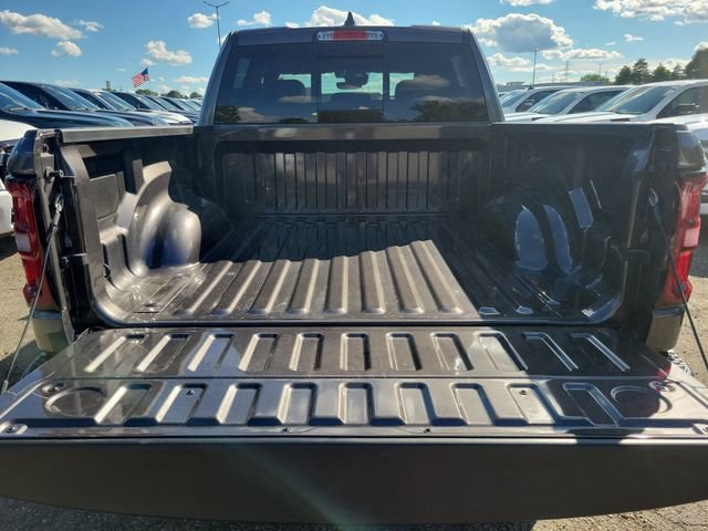 New 2026 RAM 1500 Big Horn AWD/4WD image 9