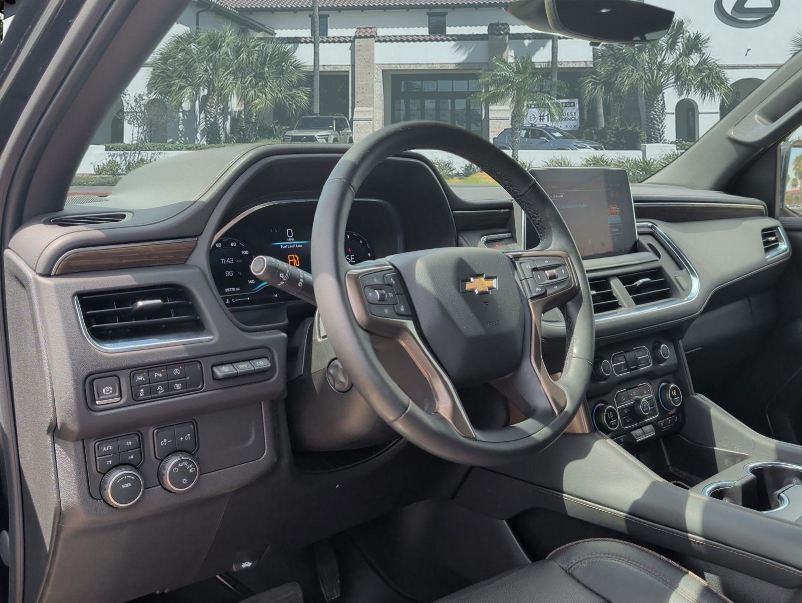 Used 2023 Chevrolet Tahoe High Country AWD/4WD image 12