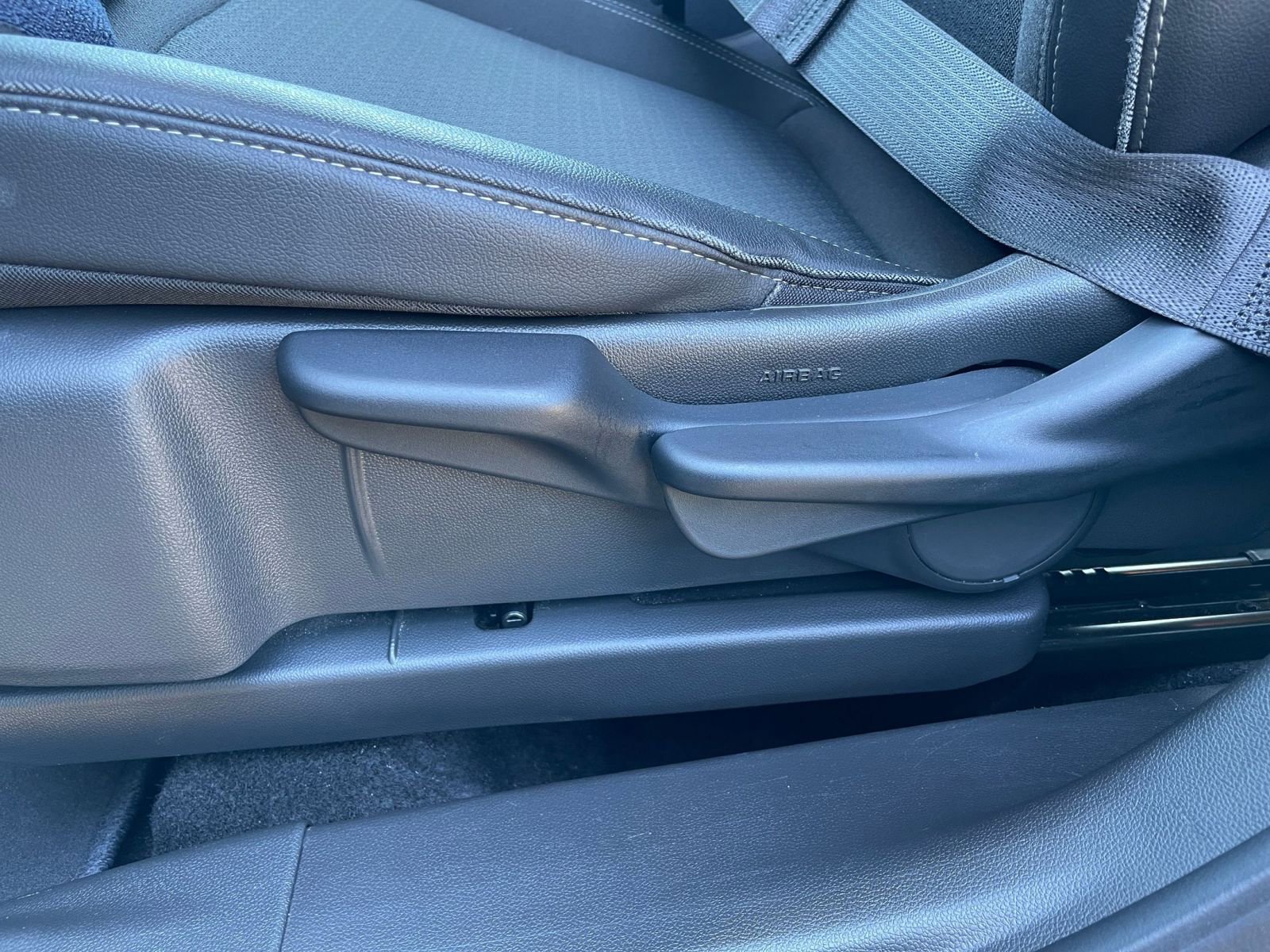 Used 2025 Buick Encore GX Preferred image 23