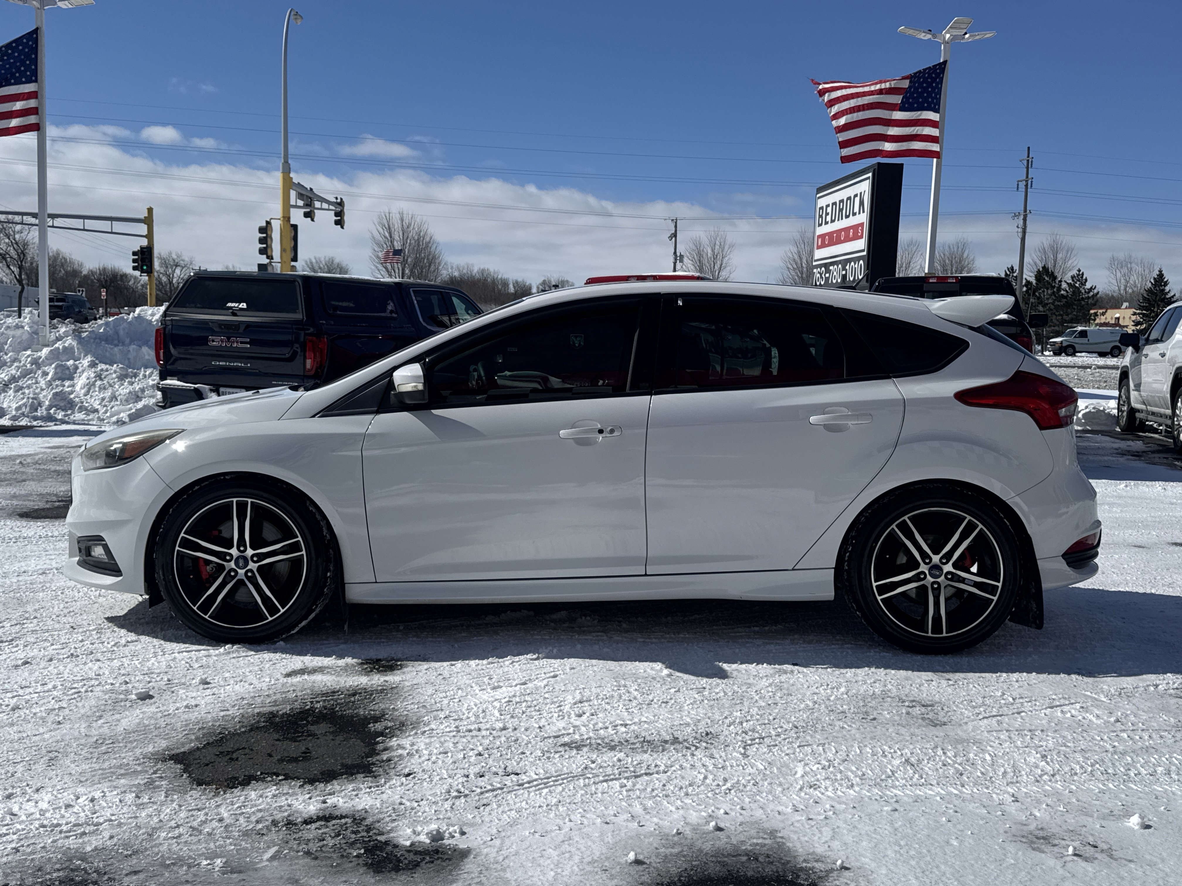Used 2017 Ford Focus ST w/ Equipment Group 402A image 4